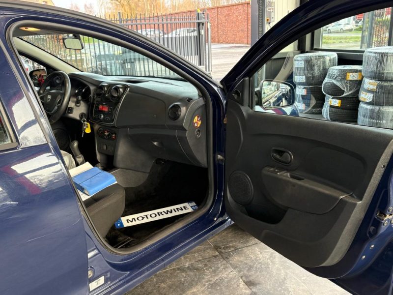 Sandero II 1.5 dCi 75ch 🚗 Essentiel ✨ 1ère main 📋 Distribution neuve 🔧 Reprise 🔄 Garantie 🛡️