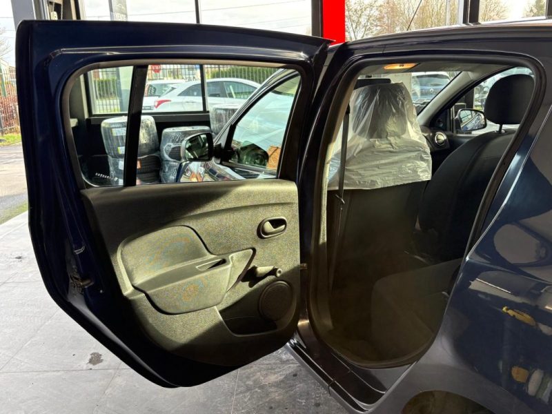 Sandero II 1.5 dCi 75ch 🚗 Essentiel ✨ 1ère main 📋 Distribution neuve 🔧 Reprise 🔄 Garantie 🛡️