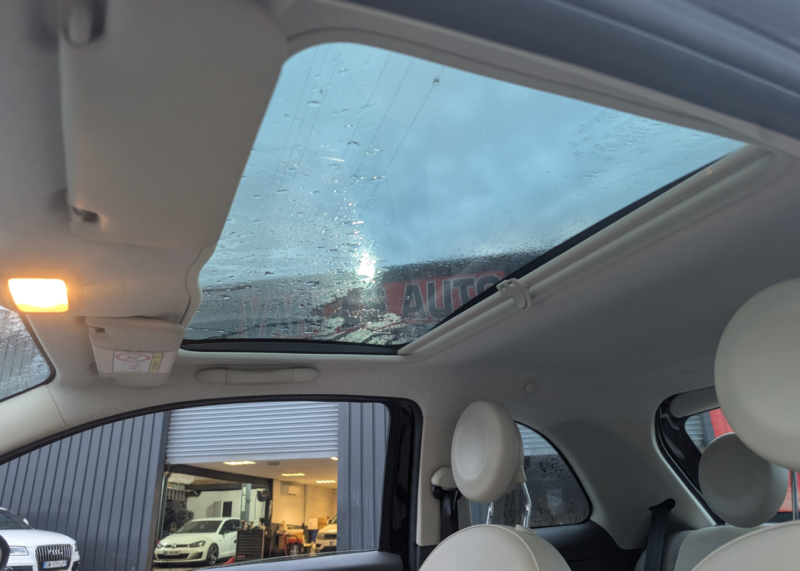 FIAT 500 1.2 69 CV TOIT PANORAMIQUE BVM CLIM  DISTRIBUTION NEUVE 