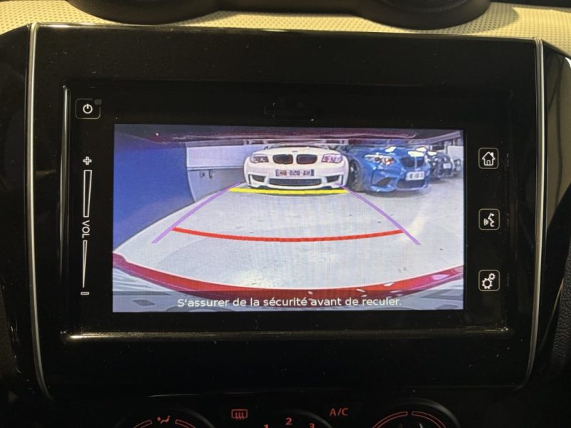 SUZUKI SWIFT V (AZ) 1.2 HYBRID PREMIÈRE MAIN / SIÈGES CHAUFFANT / LINE ASSISTE ADAPTATIF