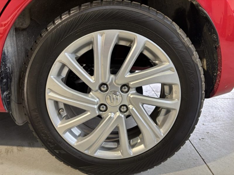 SUZUKI SWIFT V (AZ) 1.2 HYBRID PREMIÈRE MAIN / SIÈGES CHAUFFANT / LINE ASSISTE ADAPTATIF