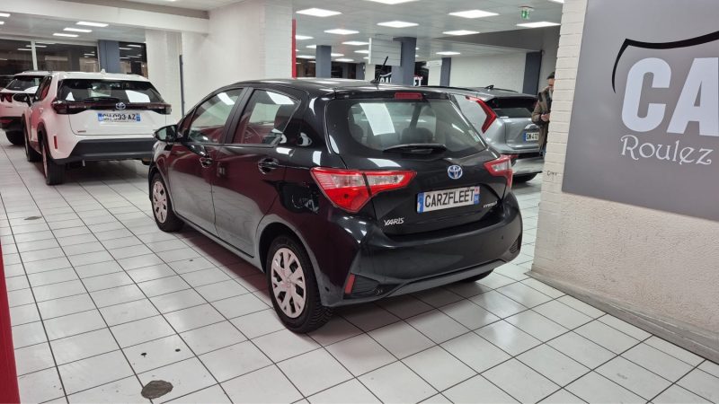 TOYOTA YARIS BERLINE HYBRIDE 100cv FRANCE BUSINESS/1 ERE MAIN/TVA RECUPERABLE