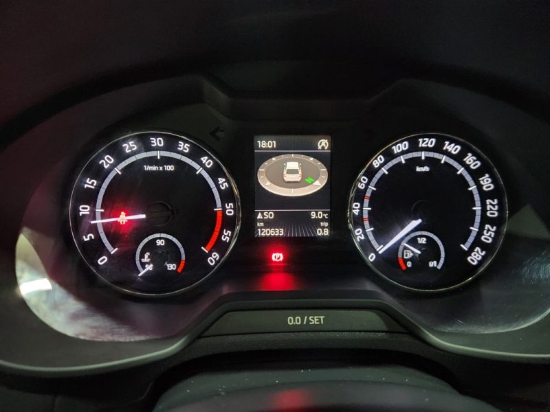 SKODA OCTAVIA RS COMBI 2.0 TDI DSG RS*PANO*19P*XENON*GPS*