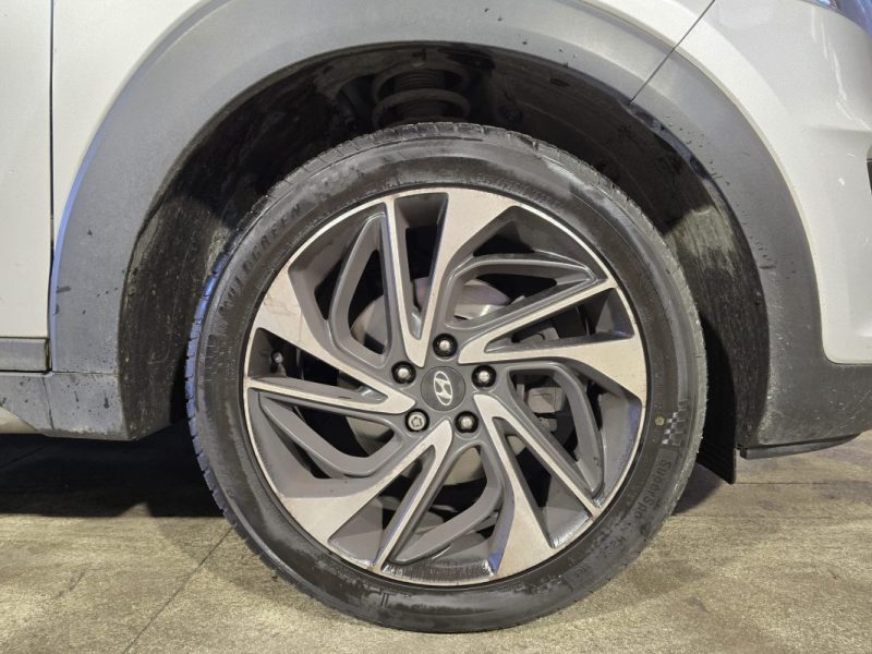 HYUNDAI TUCSON 3 Ph2 EXCLUSIVE 1.6 CRDI 136Cv-BVA7-CARPLAY-ENTRETIEN ET REVISION OK-TOIT OUVRANT