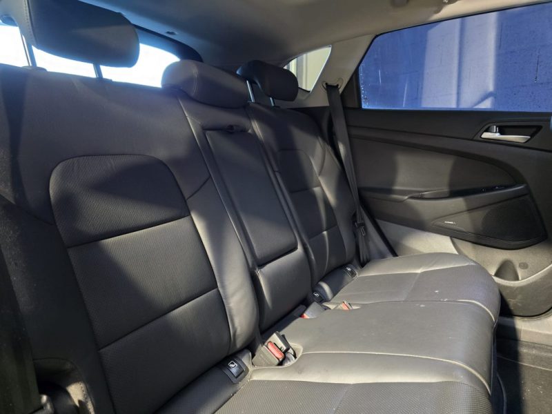 HYUNDAI TUCSON 3 Ph2 EXCLUSIVE 1.6 CRDI 136Cv-BVA7-CARPLAY-ENTRETIEN ET REVISION OK-TOIT OUVRANT