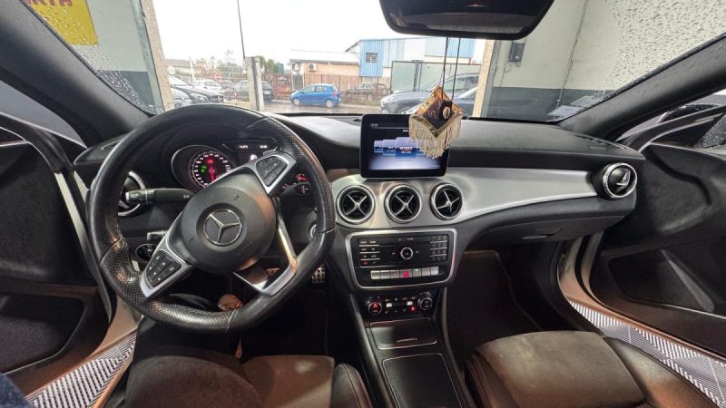 MERCEDES-BENZ CLA COUPÉ (C117) CLA 220 CDI 2018 TOIT OUVRANT 