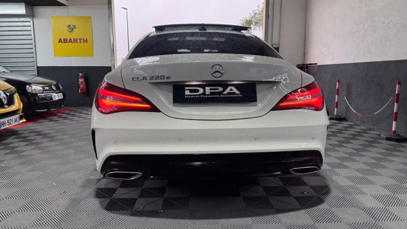 MERCEDES-BENZ CLA COUPÉ (C117) CLA 220 CDI 2018 TOIT OUVRANT 
