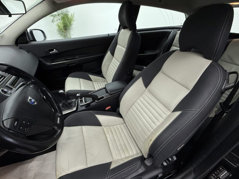 VOLVO C30 D2 115CV R-DESIGN 