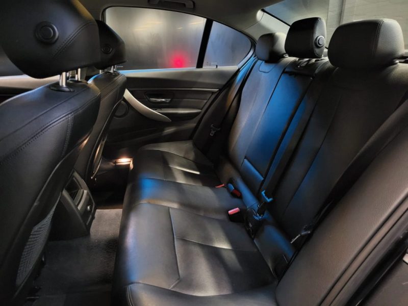 BMW SERIE 3 320I 184cv LOUNGE PLUS+ / TOIT OUVRANT / CUIR / SUIVI COMPLET D'ENTRETIEN