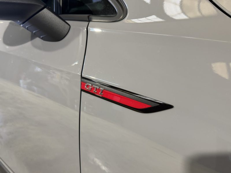 VOLKSWAGEN GOLF 8 GTI 2.0 TSI 245cv DSG7 - Sièges chauffants - ACC DCC - AUTO PILOTE -31 000 klm 