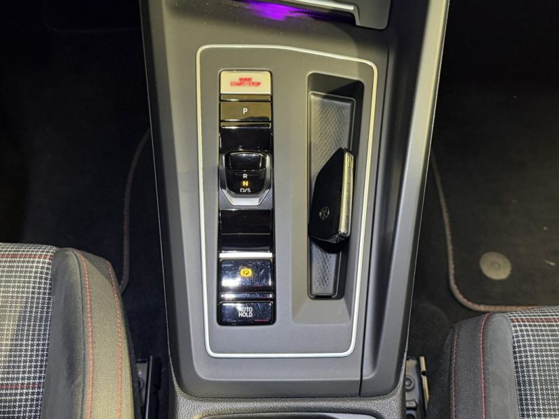 VOLKSWAGEN GOLF 8 GTI 2.0 TSI 245cv DSG7 - Sièges chauffants - ACC DCC - AUTO PILOTE -31 000 klm 