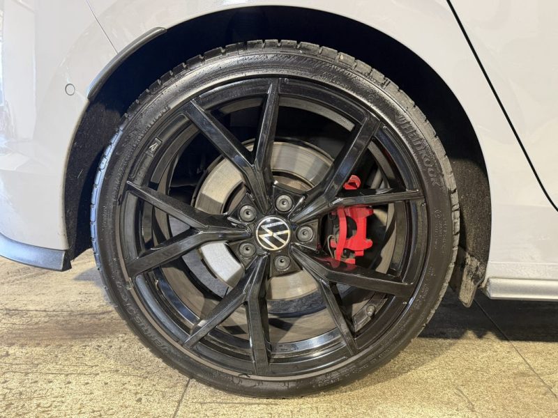 VOLKSWAGEN GOLF 8 GTI 2.0 TSI 245cv DSG7 - Sièges chauffants - ACC DCC - AUTO PILOTE -31 000 klm 