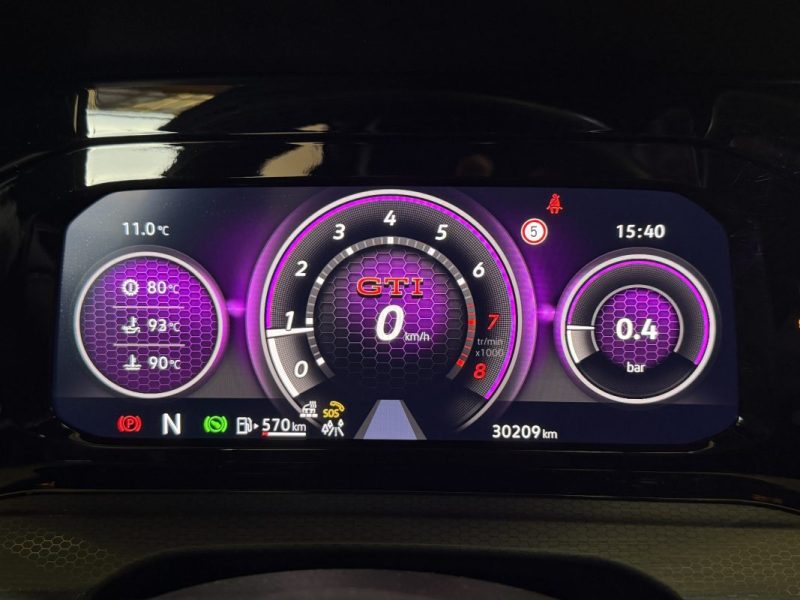 VOLKSWAGEN GOLF 8 GTI 2.0 TSI 245cv DSG7 - Sièges chauffants - ACC DCC - AUTO PILOTE -31 000 klm 