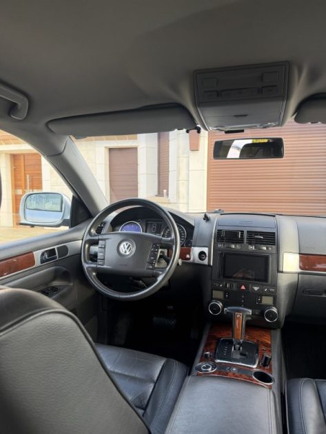 VOLKSWAGEN TOUAREG 3.2 V6 DSG 4MOTION 220CH / SIÈGES CHAUFFANTS / SIÈGES ÉLECTRIQUES / ÉTHANOL