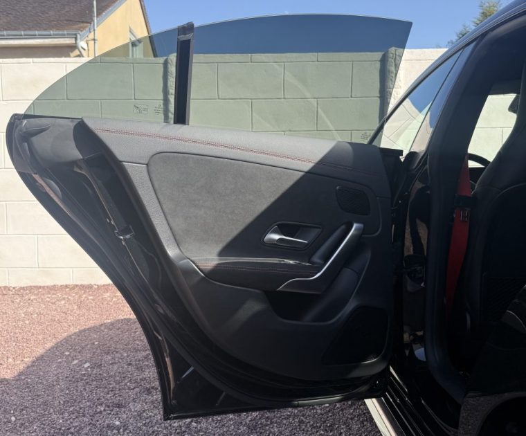 MERCEDES CLASSE CLA 35 AMG 4MATIC BVA 7G-DCT Speedshift 306ch / SIÈGES ÉLECTRIQUES CHAUFFANTS 