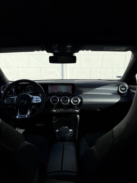 MERCEDES CLASSE CLA 35 AMG 4MATIC BVA 7G-DCT Speedshift 306ch / SIÈGES ÉLECTRIQUES CHAUFFANTS 