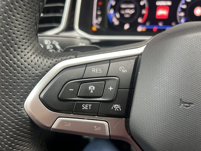 VOLKSWAGEN  T-ROC 1.5 Tsi 150 Ch R-Line / Garantie Constructeur