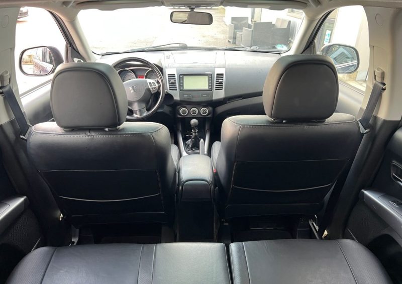 PEUGEOT 4007 PLATINUM 2.2 HDi 156CV ( PREMIERE MAIN )