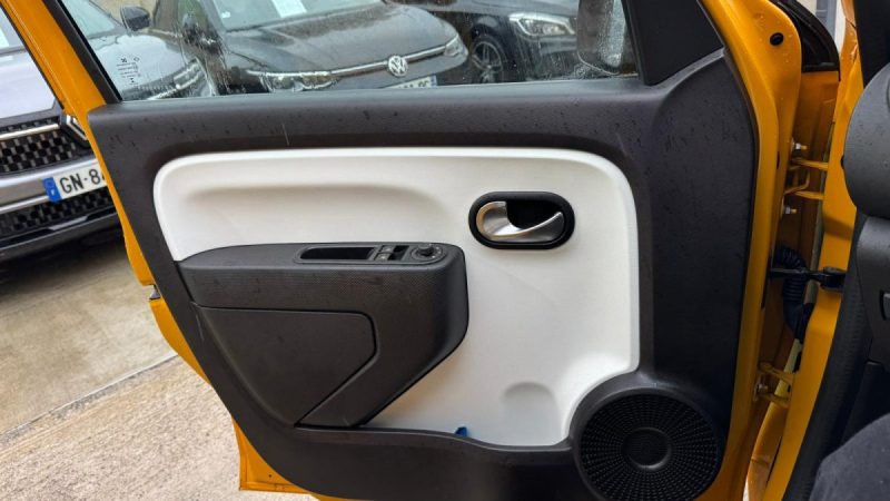 RENAULT TWINGO III E-TECH ELECTRIC ZEN R80 2022