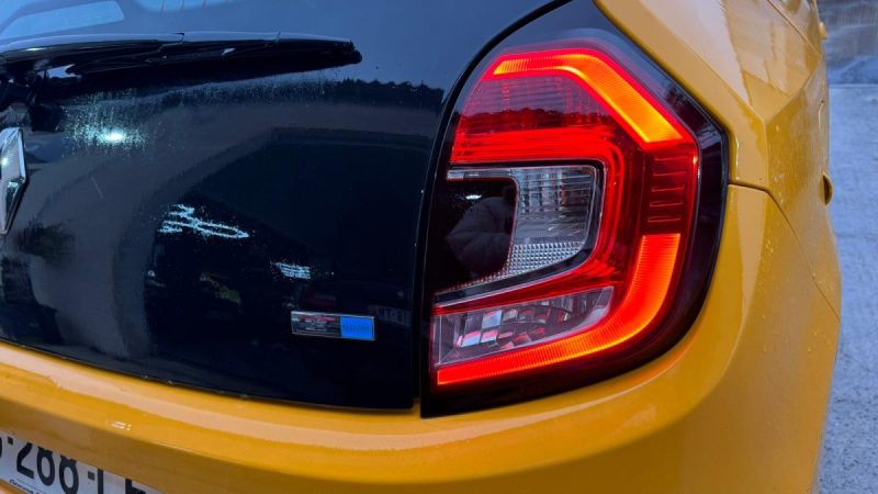 RENAULT TWINGO III E-TECH ELECTRIC ZEN R80 2022