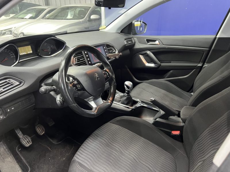 Peugeot 308 1.6 BlueHDI 120ch Business Pack | 2014 | 158 000 KM