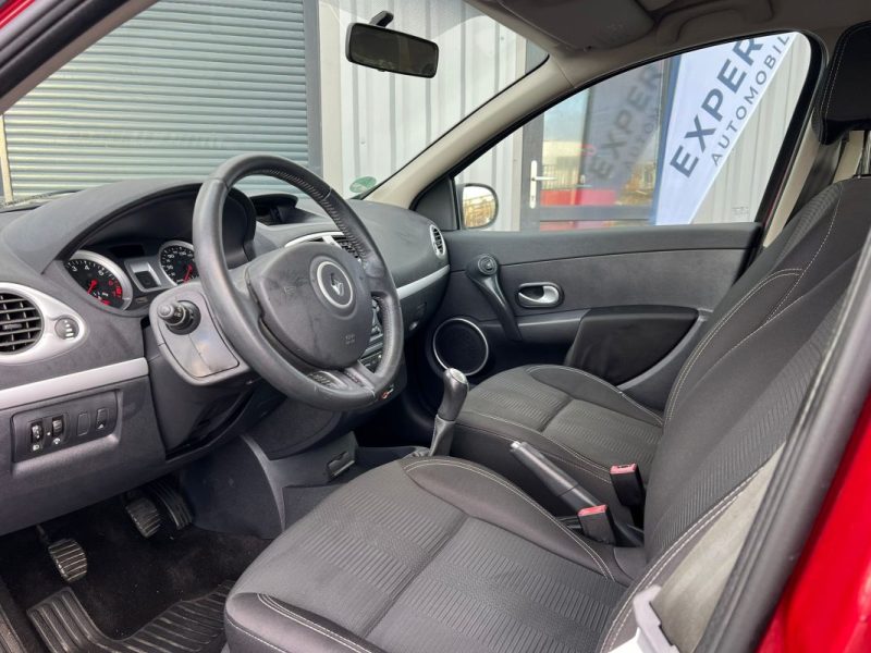 RENAULT CLIO 1.2i PACK DYNAMIQUE 75CV 