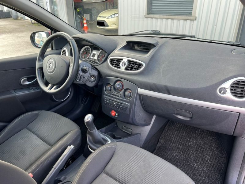 RENAULT CLIO 1.2i PACK DYNAMIQUE 75CV 