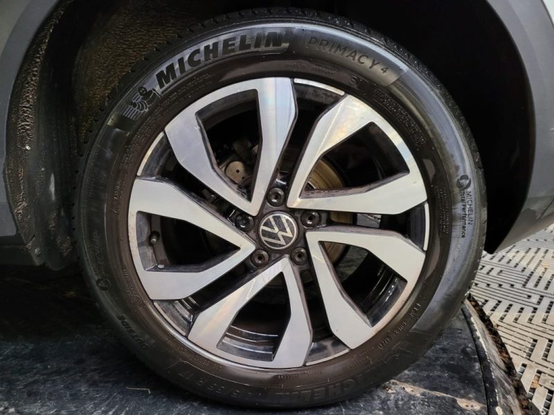 VOLKSWAGEN T-ROC 1.5 TSi EVO 150cv Active / VIRTUAL COCKPIT / ATTELAGE / APPLE CARPLAY / INDUCTION 