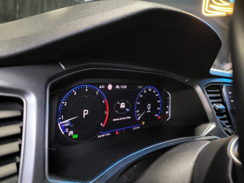 VOLKSWAGEN T-ROC 1.5 TSi EVO 150cv Active / VIRTUAL COCKPIT / ATTELAGE / APPLE CARPLAY / INDUCTION 