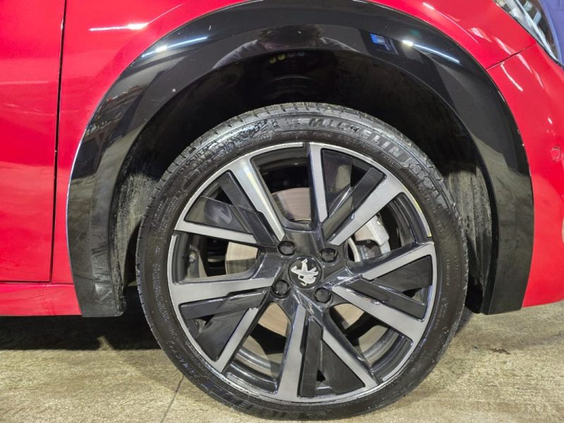 PEUGEOT E-208 Ph2 136Cv - BVA - 1ère main - Suivis Peugeot - Entretien OK