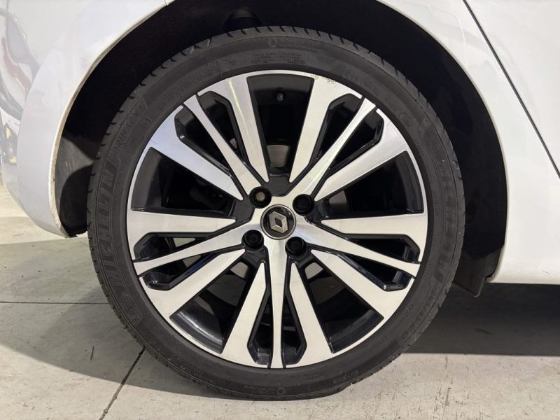 RENAULT CLIO V 1.5 BLUE DCI 115CH INITIALE PARIS / DISTRIBUTION RECENTE / ENTRETIEN RENAULT COMPLET