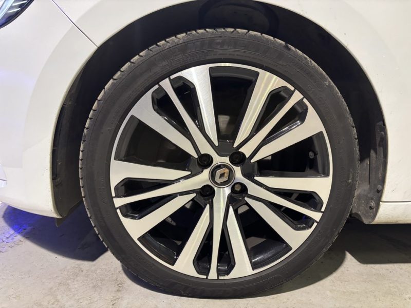 RENAULT CLIO V 1.5 BLUE DCI 115CH INITIALE PARIS / DISTRIBUTION RECENTE / ENTRETIEN RENAULT COMPLET