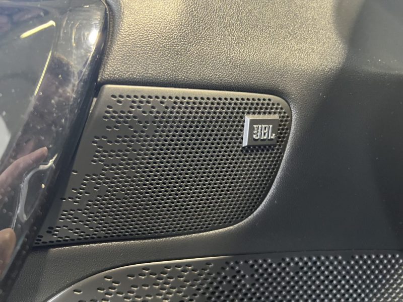 PEUGEOT 208 GTI 1.6 THP 200CH / SUIVI COMPLET / TOIT PANORAMIQUE / SYSTÈME AUDIO JBL