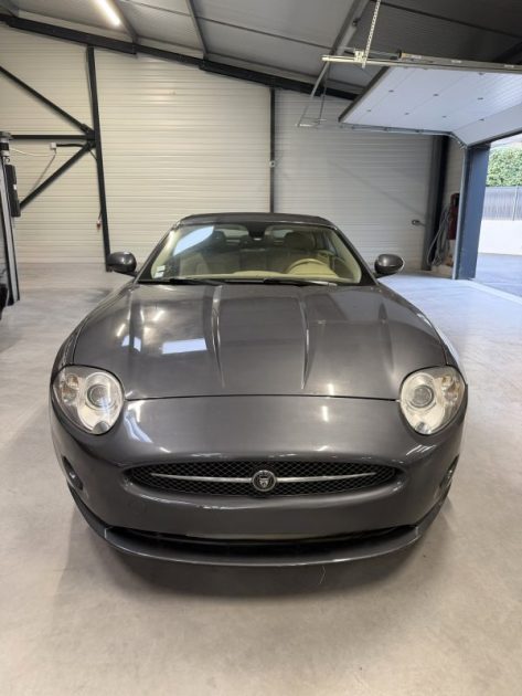 JAGUAR CABRIOLET V8 300CH