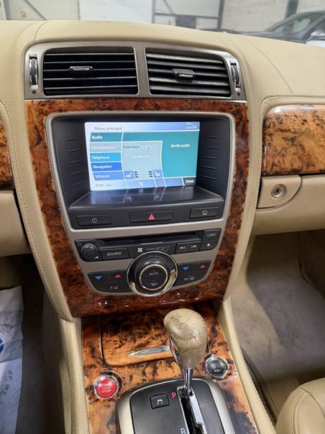 JAGUAR CABRIOLET V8 300CH