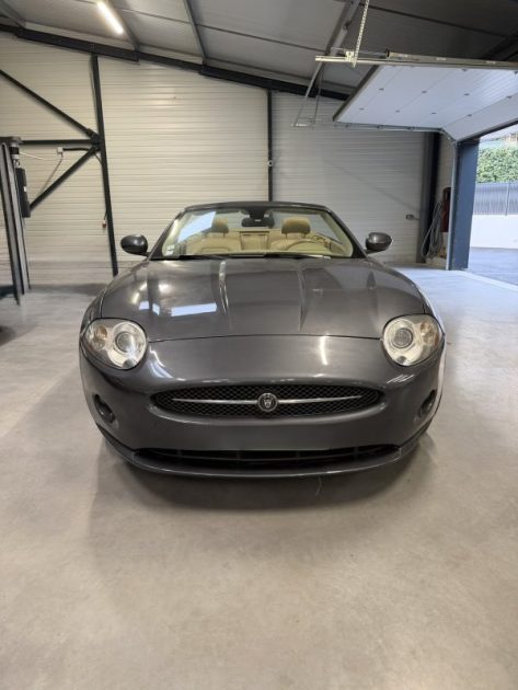 JAGUAR CABRIOLET V8 300CH