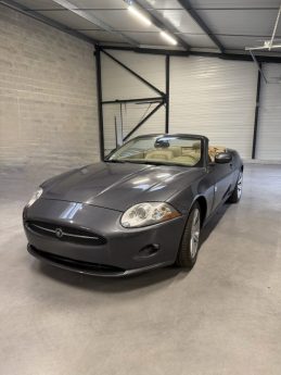 JAGUAR CABRIOLET V8 300CH