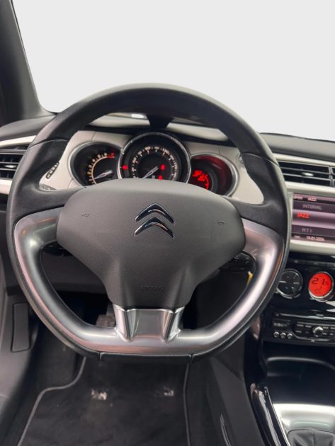 CITROEN DS3 1.6 VTI MATIÈRE GRISE