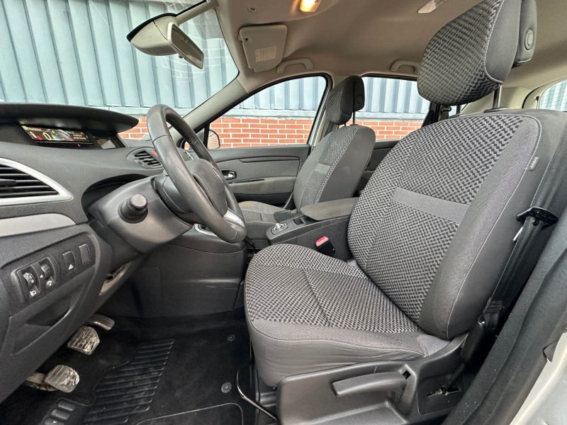RENAULT SCENICIII 1.5 DCI 110CH FAP AUTHENTIQUE 2011