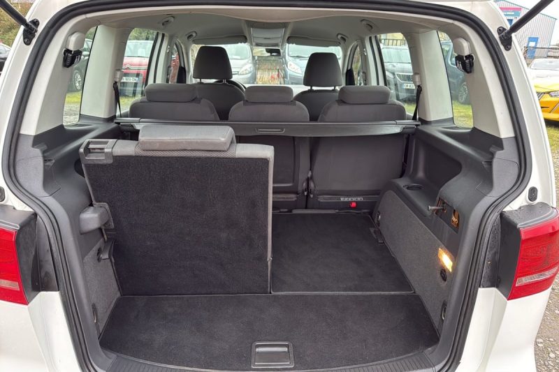 VOLKSWAGEN TOURAN 1.6 TDI 90 CH TRENDLINE Garantie