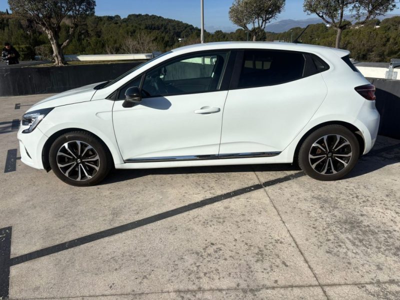 RENAULT CLIO V boite auto 1.0 TCE 100  2020 garantie 12 mois