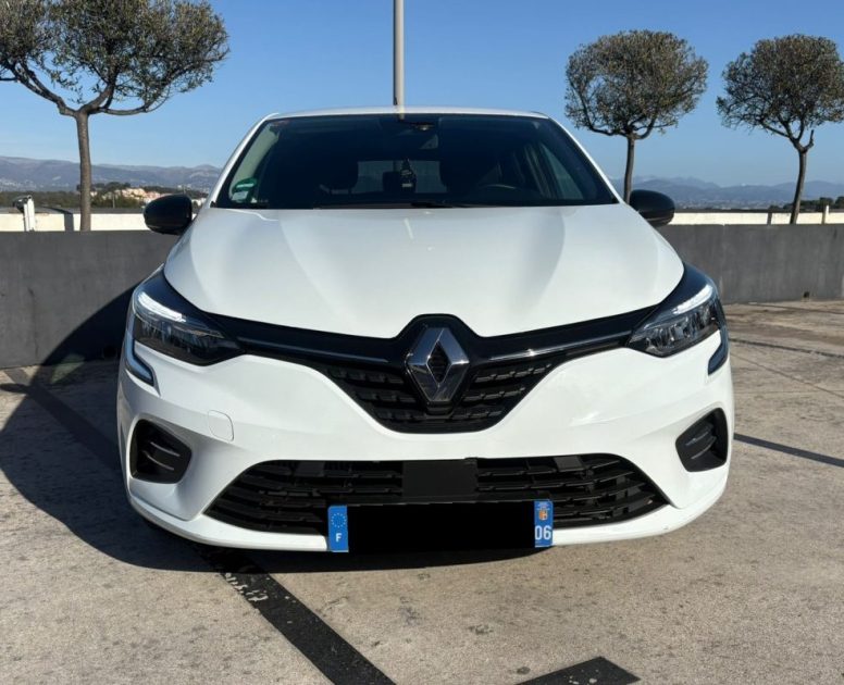 RENAULT CLIO V boite auto 1.0 TCE 100  2020 garantie 12 mois