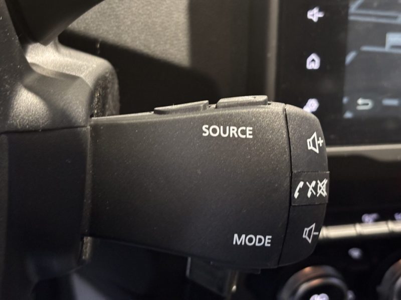 DACIA DUSTER 2 1.3 TCE 130CH FAP PRESTIGE  4X2 PREMIÈRE MAIN / CARPLAY / AVERTISSEUR D'ANGLE MORT 