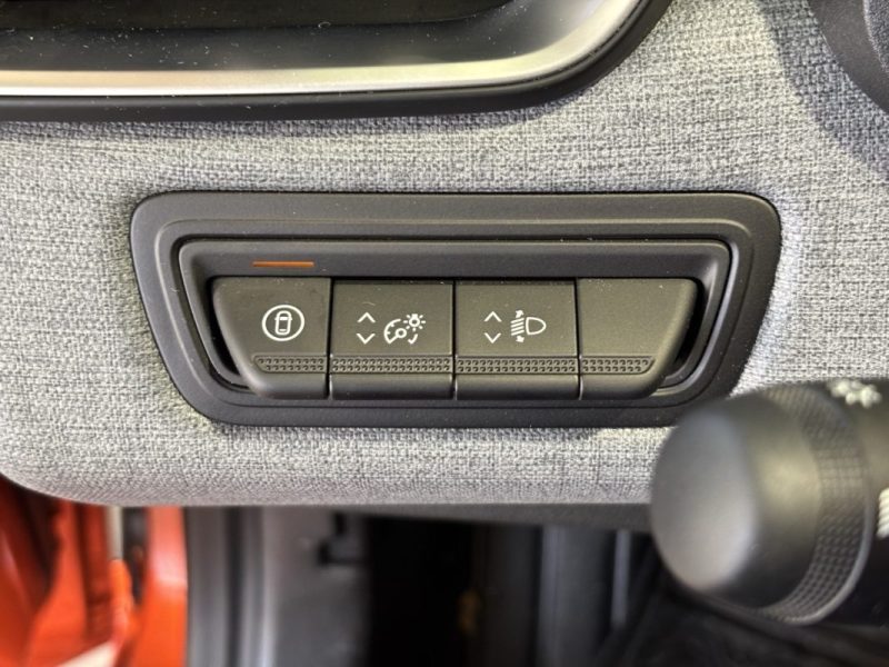 RENAULT CLIO 1.0 TCE 90 GÉNÉRATION-25 ÉDITION LIMITÉE / PREMIÈRE MAIN / CARPLAY