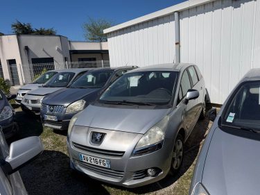 Peugeot 5008 1.6 HDI 110 7 Place 