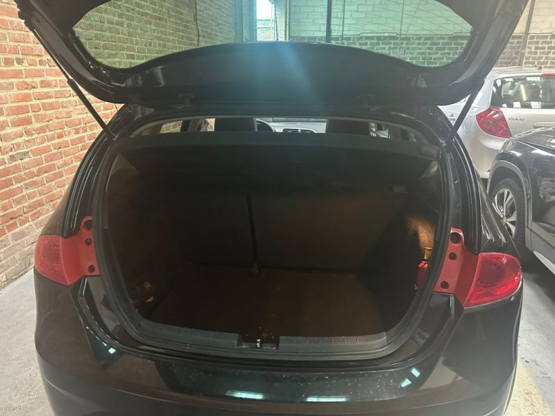 SEAT LEON 1.6 TDI STYLE ECOMOTIVE 105 CV 2011