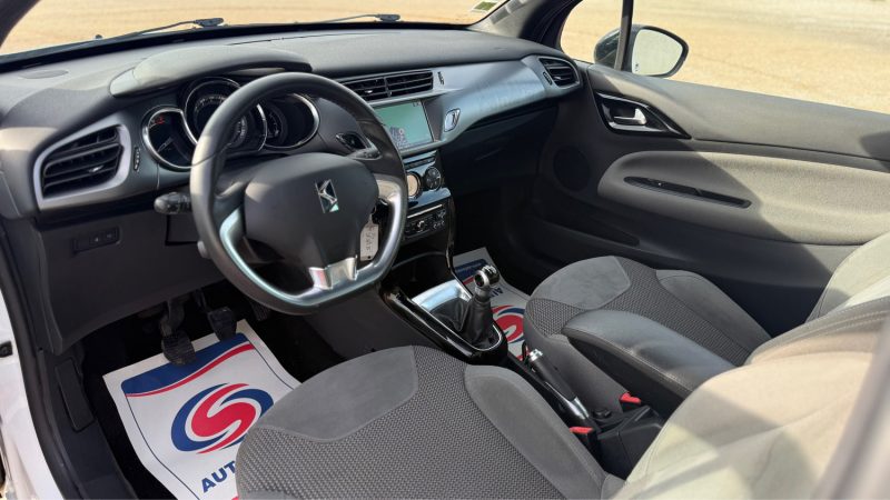 CITROEN DS3 DS3 1.2 E THP PRTHC 110CH SO IRRÉSISTIBLE PREMIERE MAINS 
