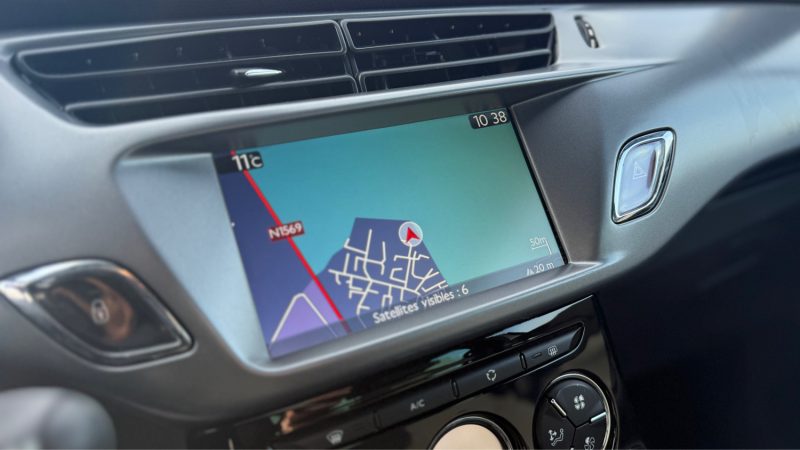 CITROEN DS3 DS3 1.2 E THP PRTHC 110CH SO IRRÉSISTIBLE PREMIERE MAINS 