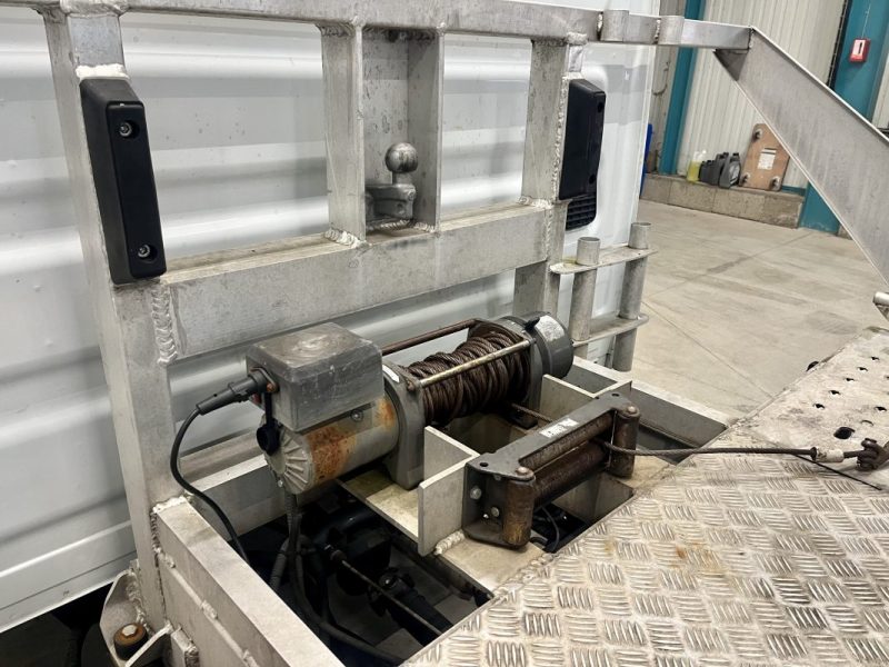 IVECO 35S14 Dépanneuse Porte Voiture 2.3 D 136ch BVM6 TVA RÉCUPÉRABLE 