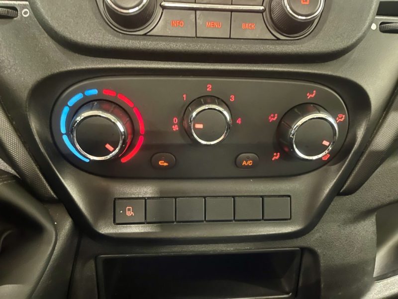 IVECO 35S14 Dépanneuse Porte Voiture 2.3 D 136ch BVM6 TVA RÉCUPÉRABLE 